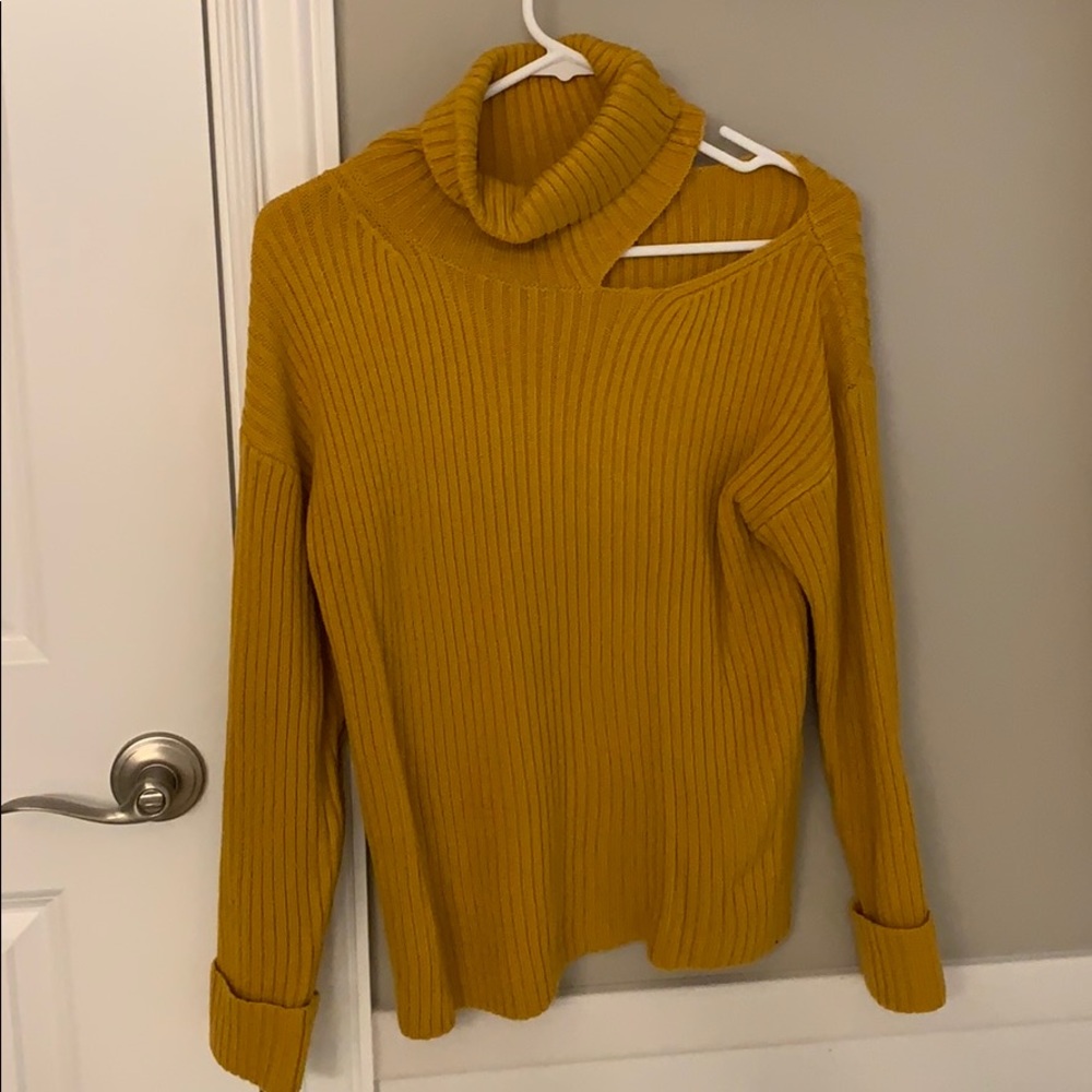 Mustard yellow sweater